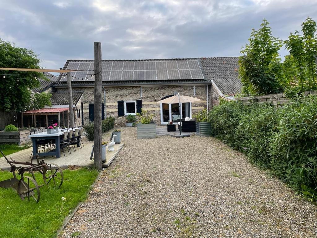 Hoeve Op De *
